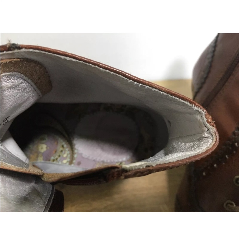Hush Puppies Wingtip Ankle Boot Heels Size 7M -Y15 - Picture 6 of 8